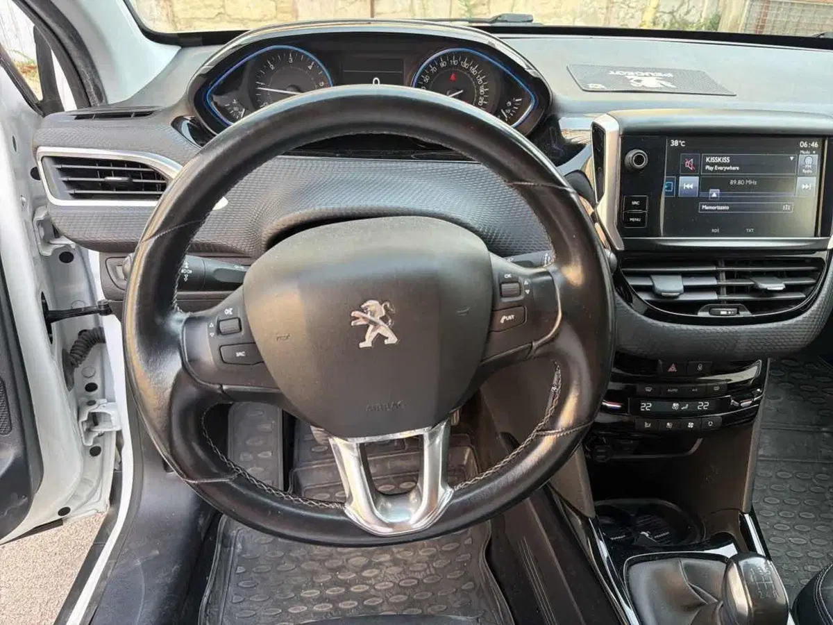 Peugeot 2008 usata a Foggia (13)