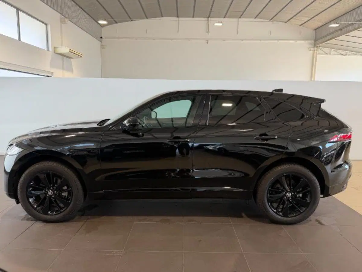 Jaguar F-Pace usata a Venezia (2)