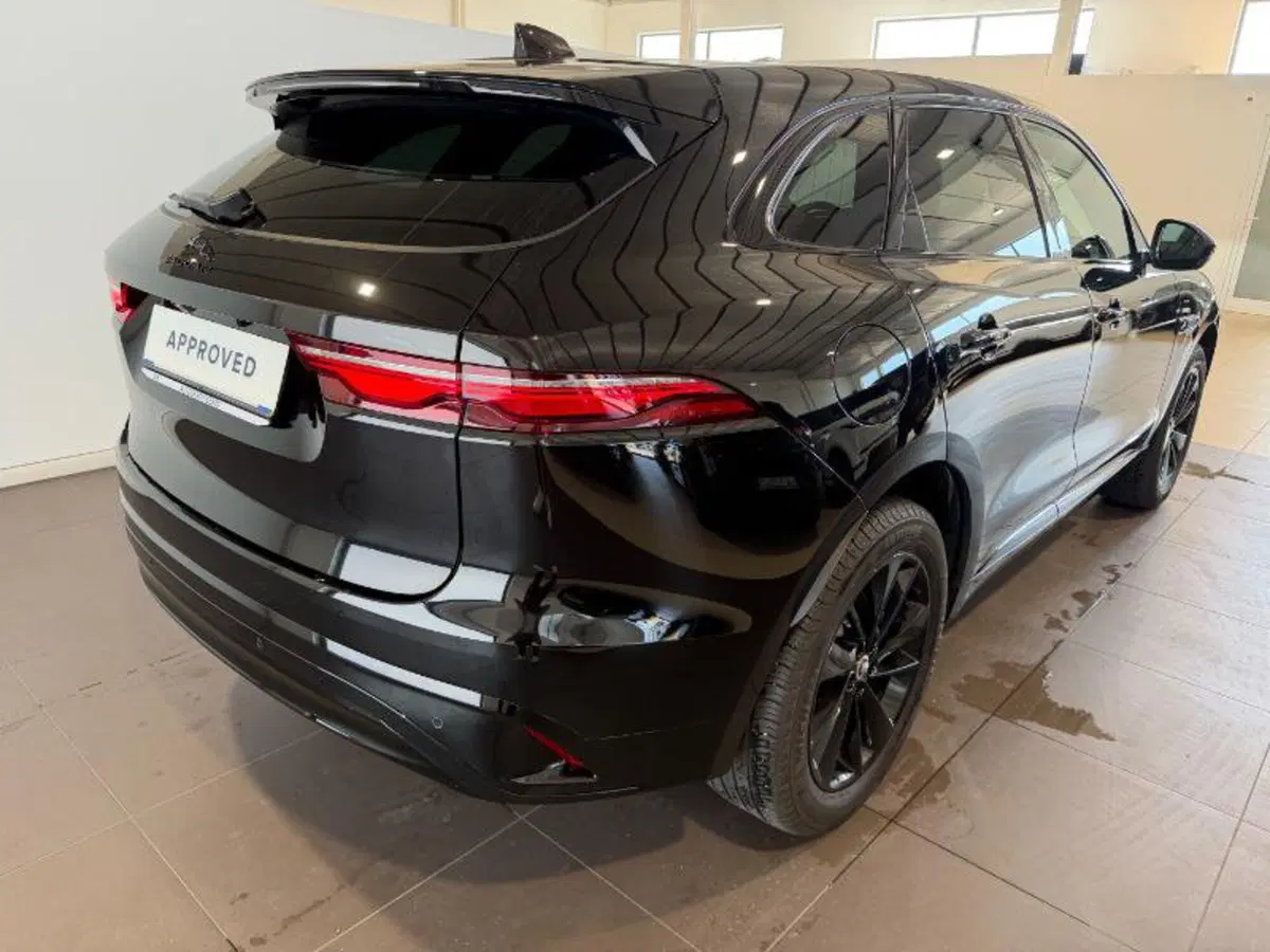 Jaguar F-Pace usata a Venezia (5)