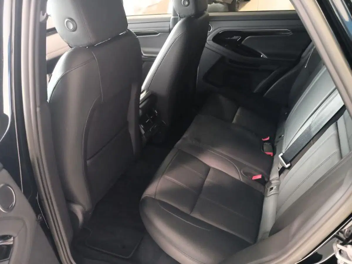 Land Rover Range Rover Evoque usata a Venezia (11)
