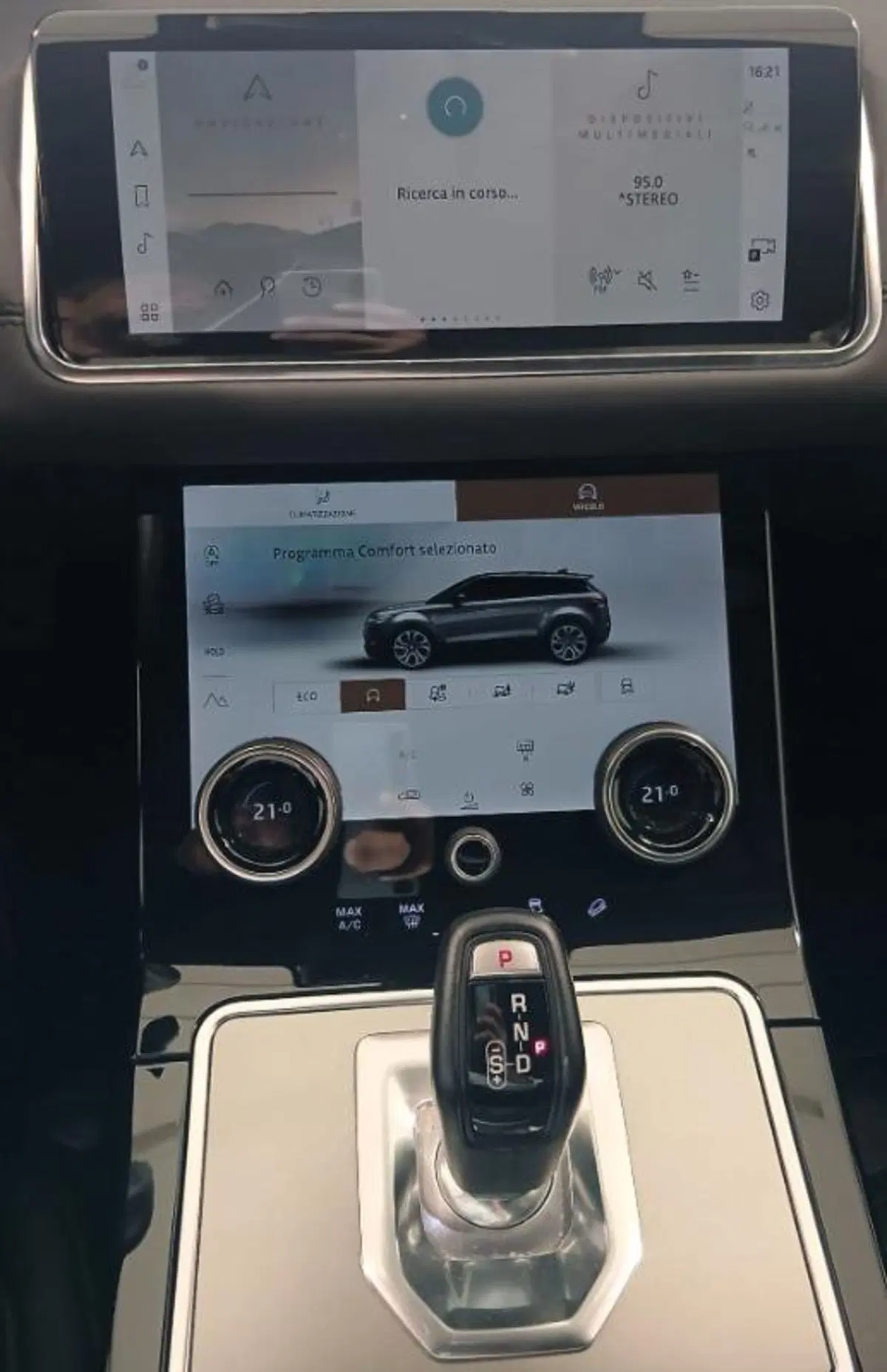 Land Rover Range Rover Evoque usata a Venezia (17)