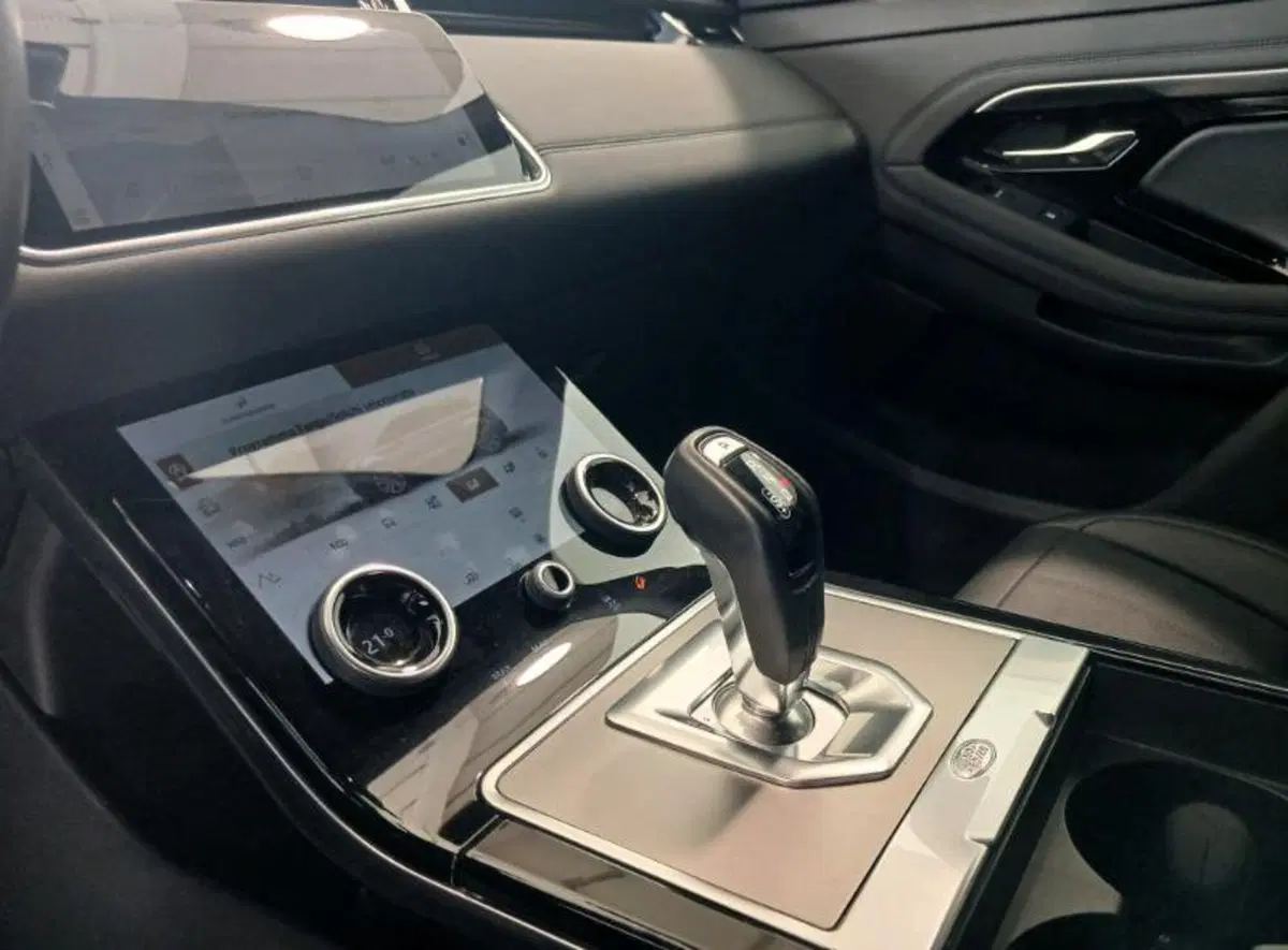 Land Rover Range Rover Evoque usata a Venezia (18)