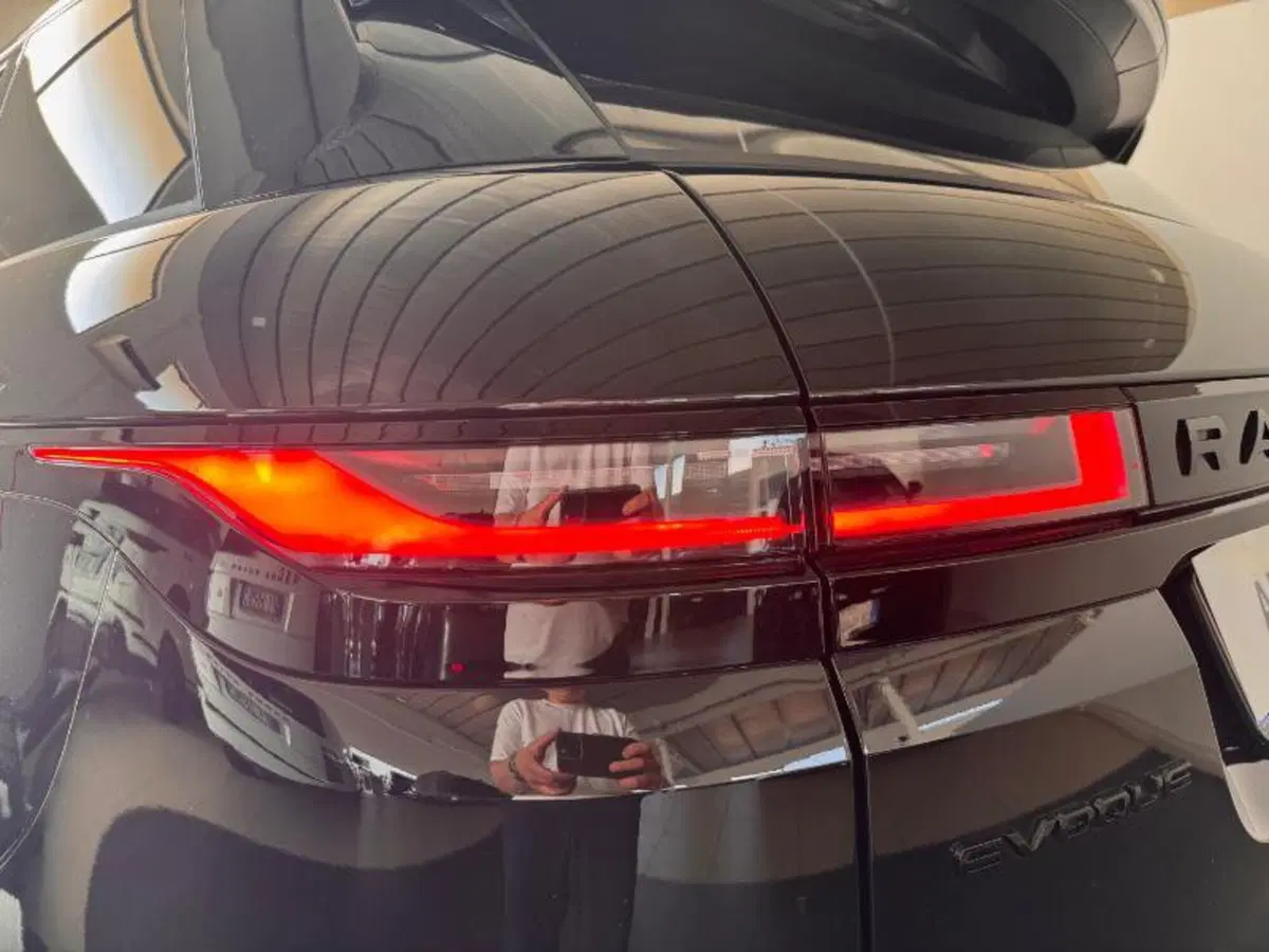 Land Rover Range Rover Evoque usata a Venezia (6)