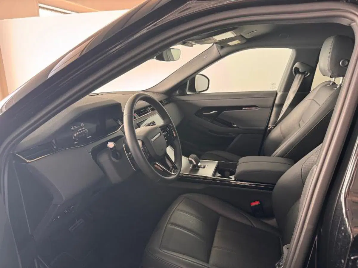 Land Rover Range Rover Evoque usata a Venezia (7)