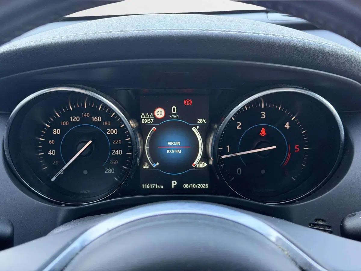 Jaguar F-Pace usata a Siena (10)