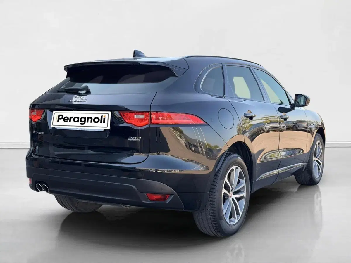Jaguar F-Pace usata a Siena (2)