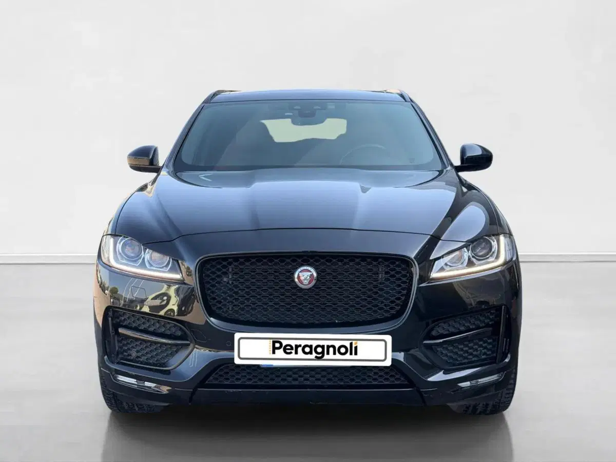 Jaguar F-Pace usata a Siena (8)