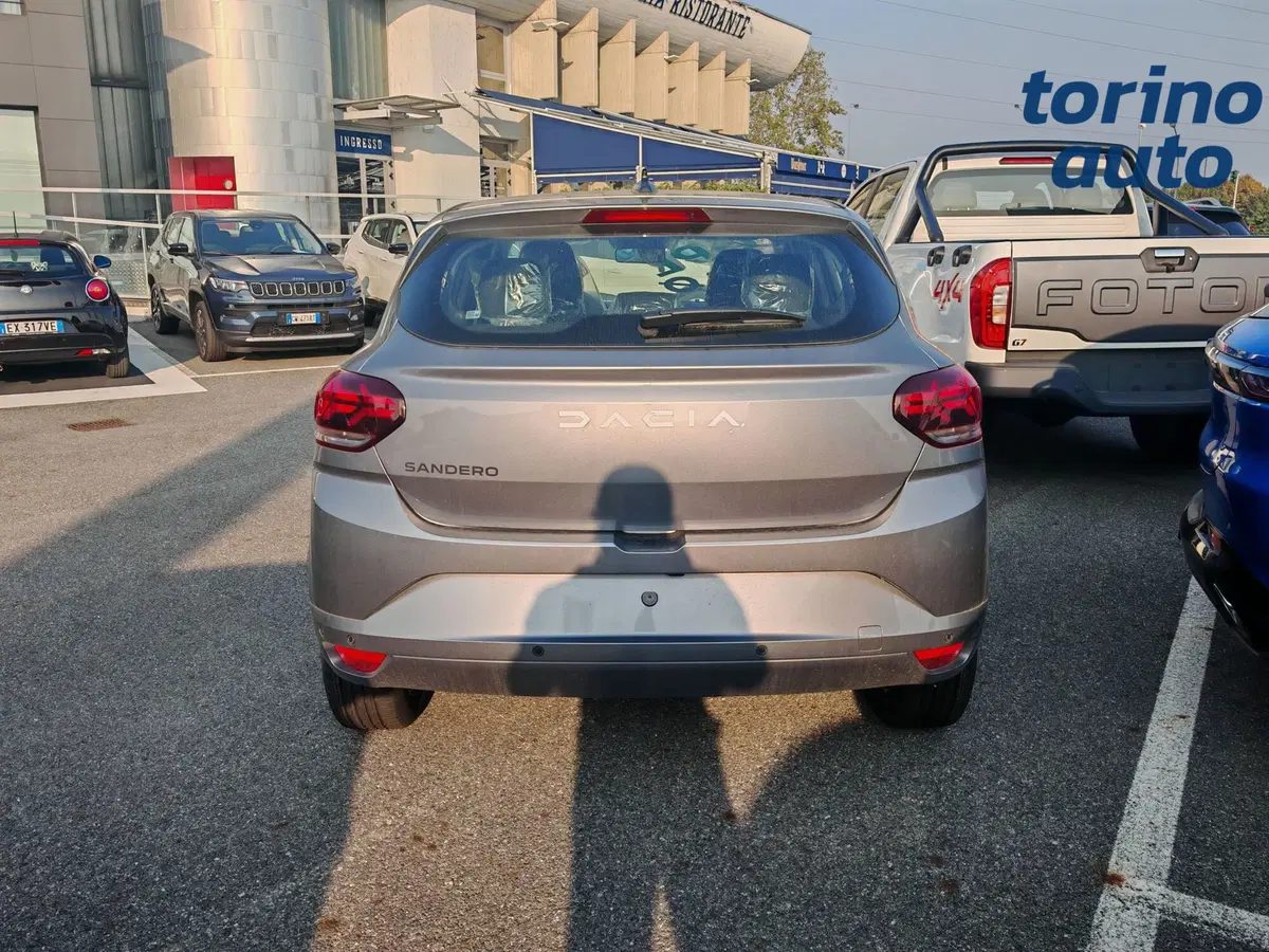Dacia Sandero nuova a Torino (5)