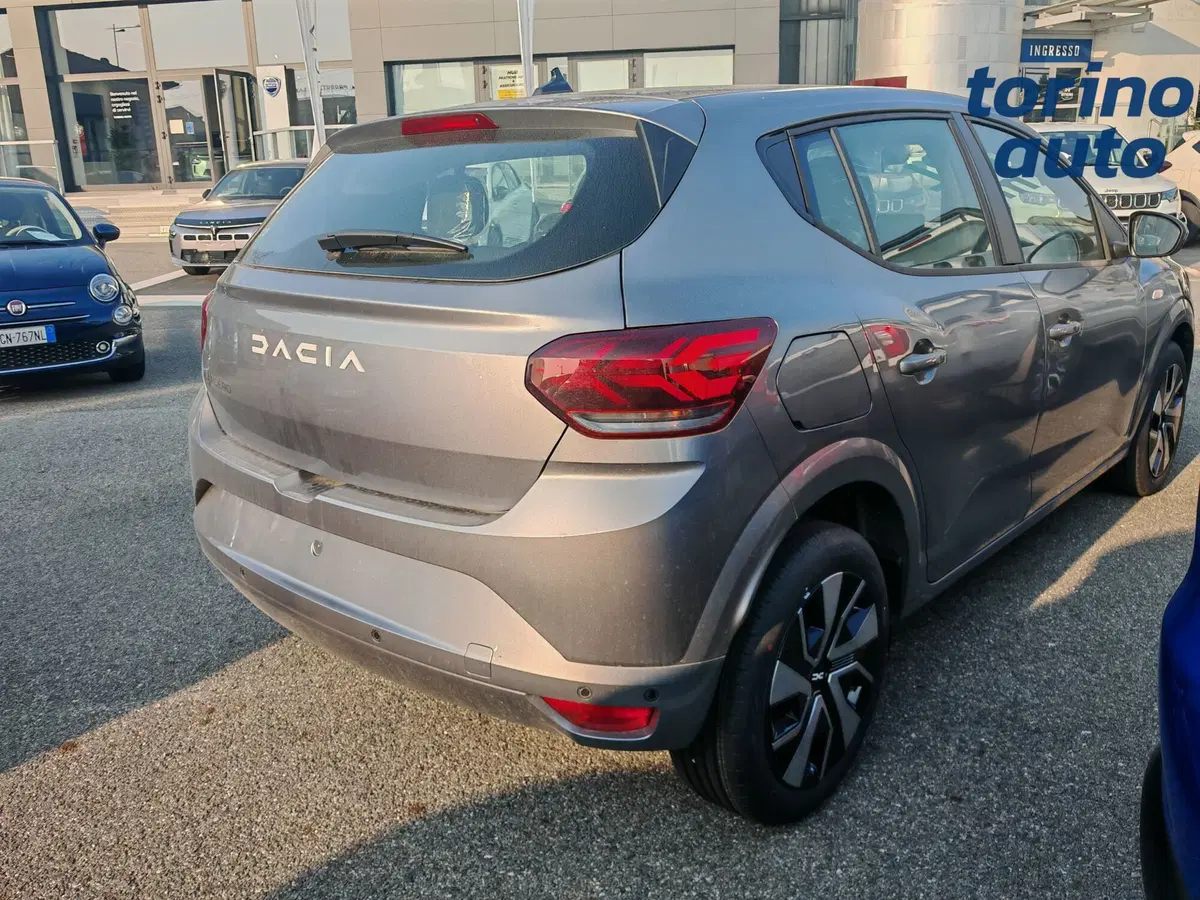 Dacia Sandero nuova a Torino (6)