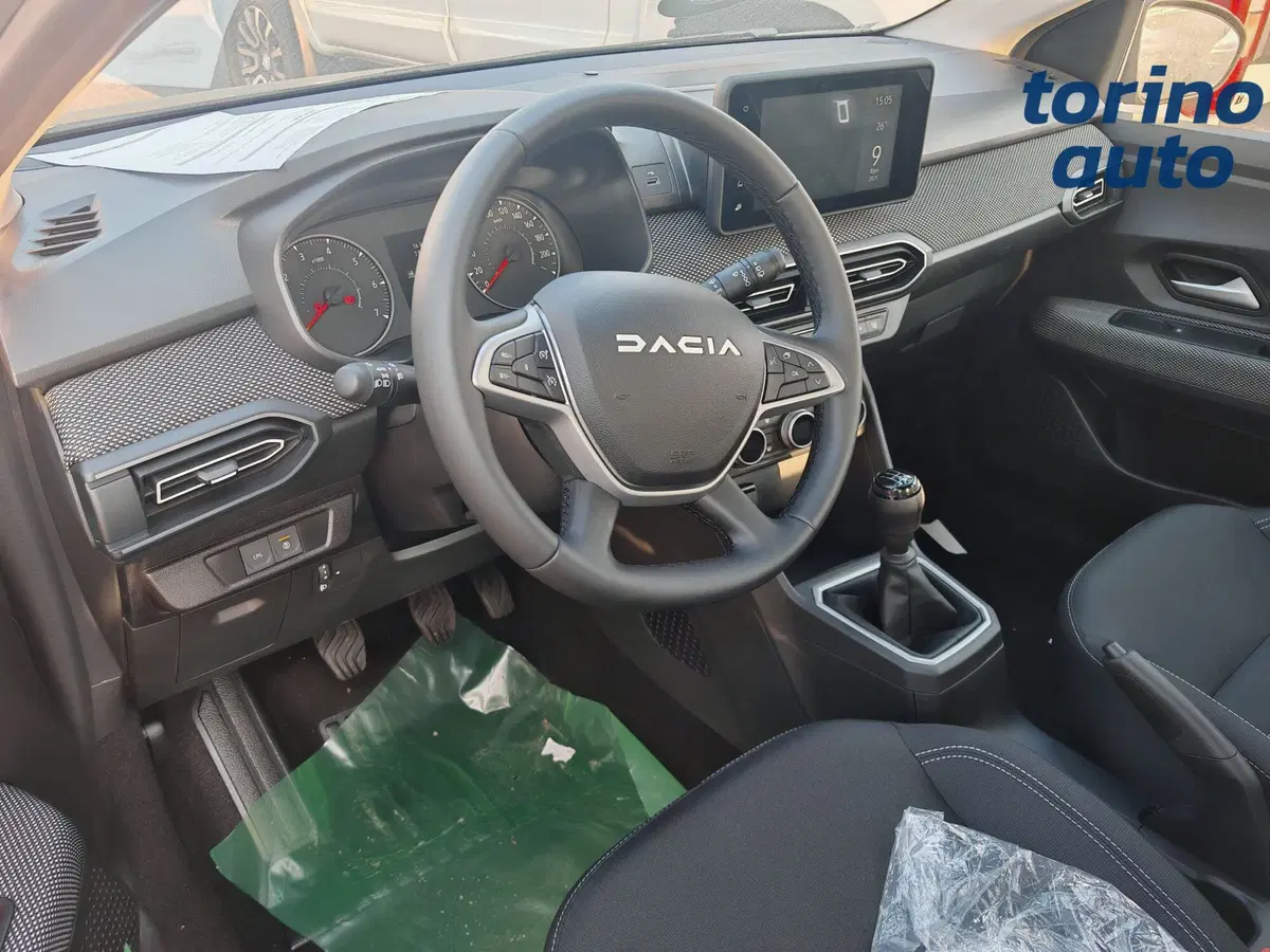 Dacia Sandero nuova a Torino (9)