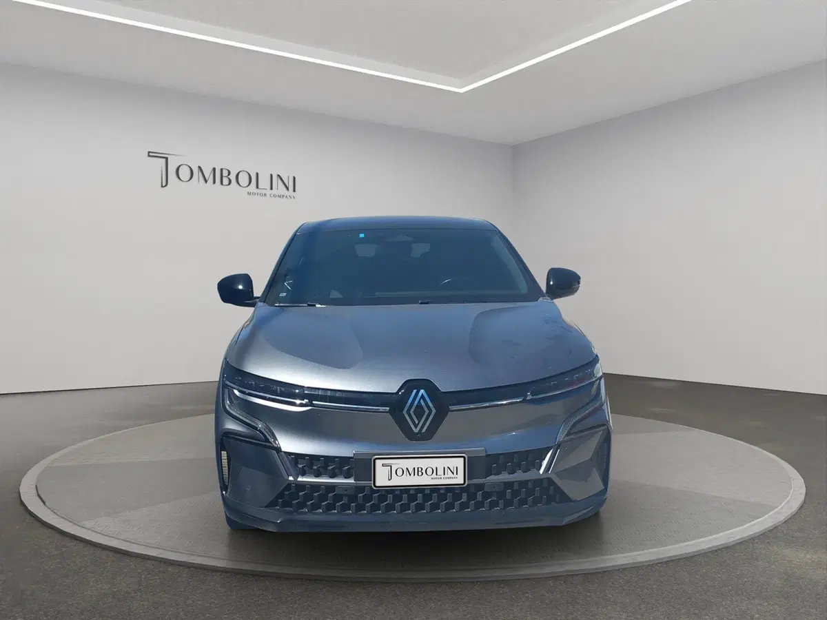 Renault Megane E-Tech Electric usata a Macerata (2)