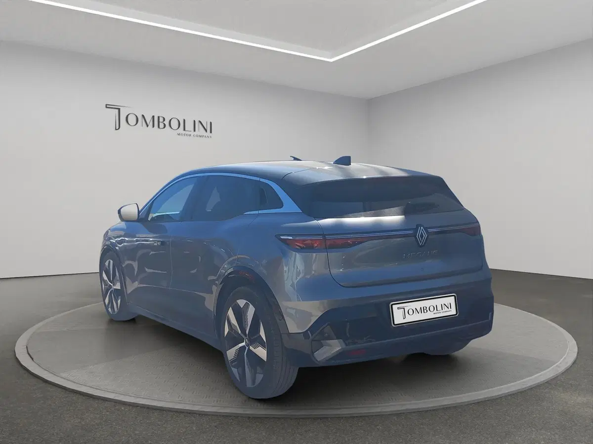 Renault Megane E-Tech Electric usata a Macerata (4)