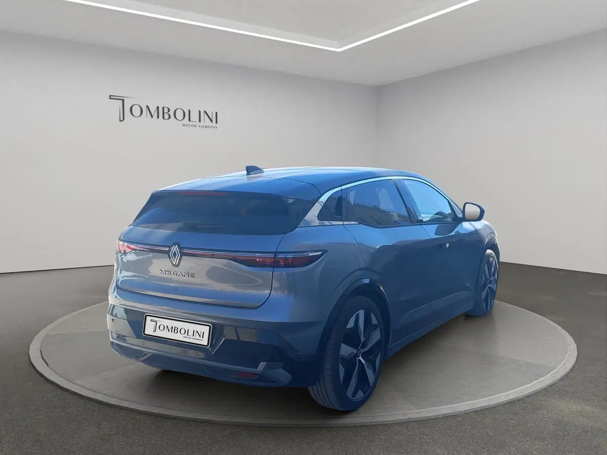 Renault Megane E-Tech Electric usata a Macerata (5)