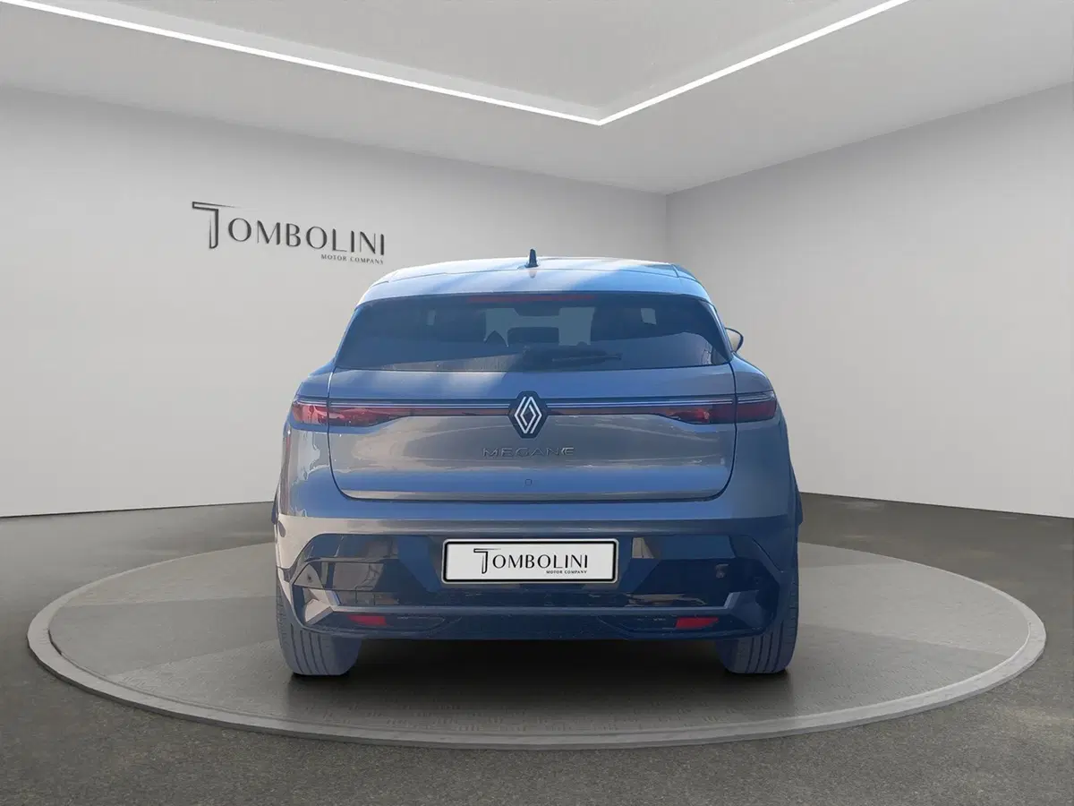 Renault Megane E-Tech Electric usata a Macerata (6)