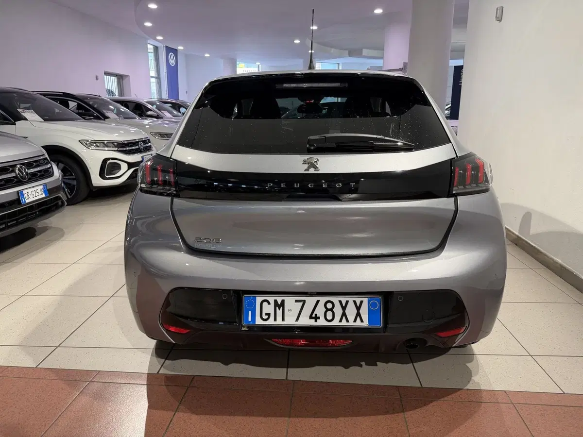 Peugeot 208 usata a Genova (4)