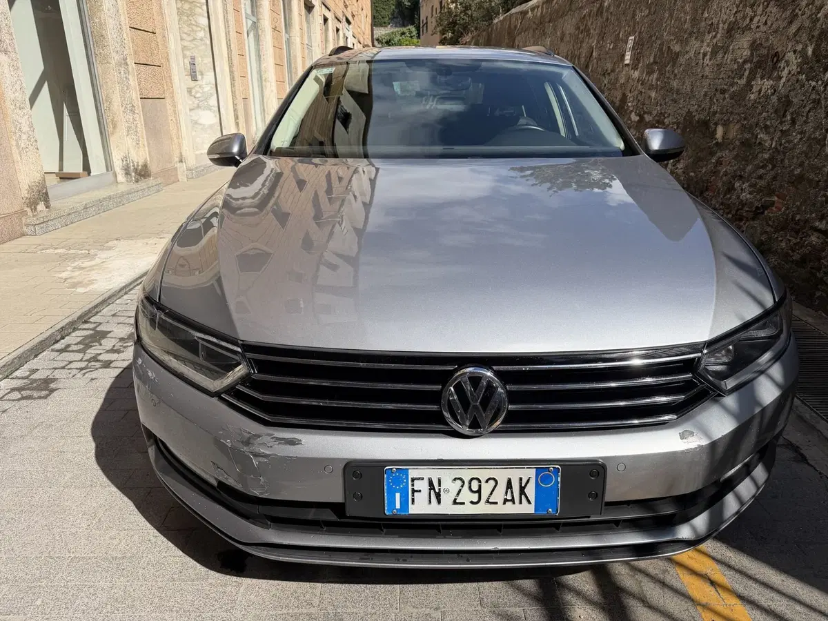 Volkswagen Passat Variant usata a Genova (6)