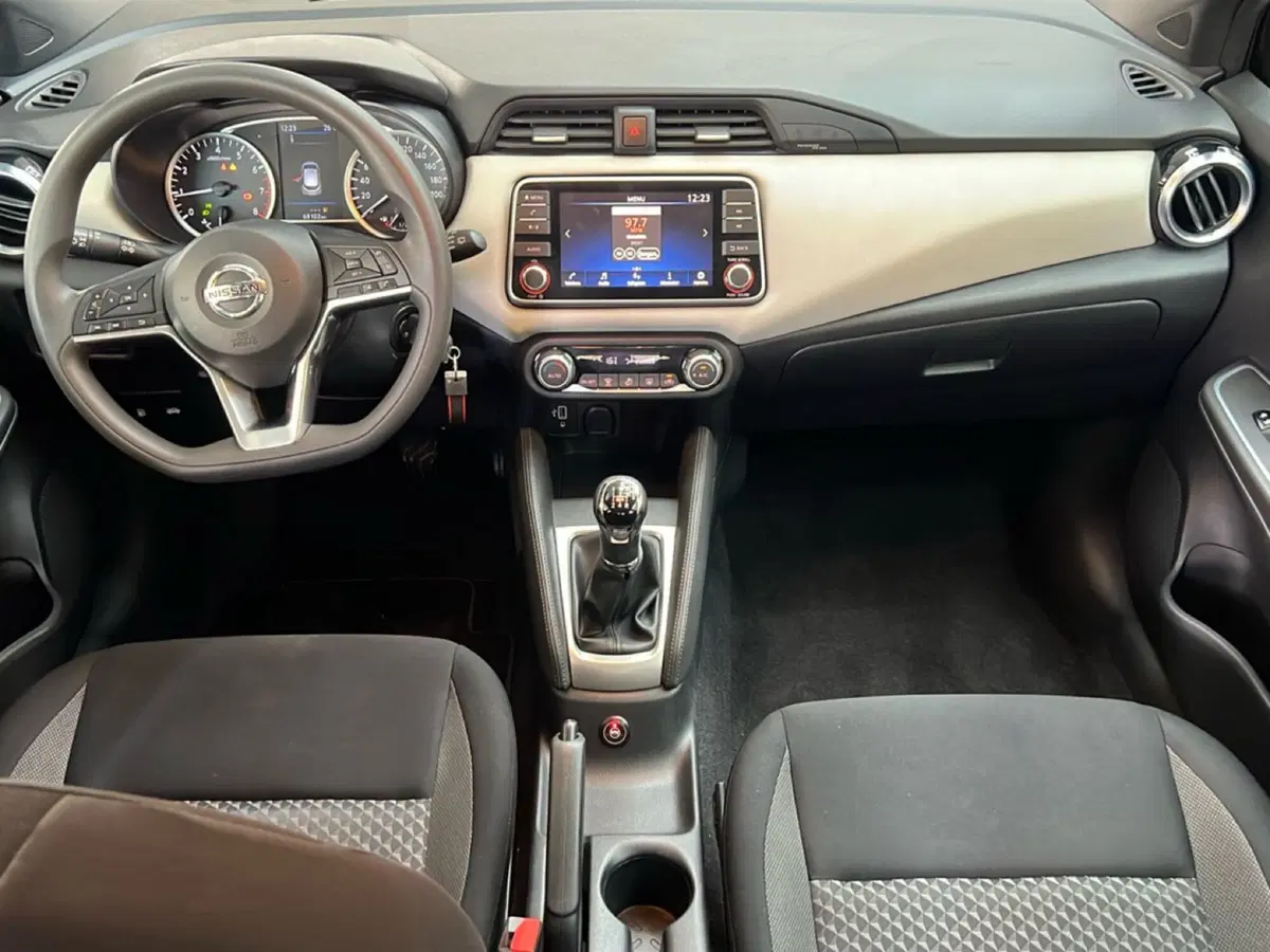 Nissan Micra usata a Roma (11)