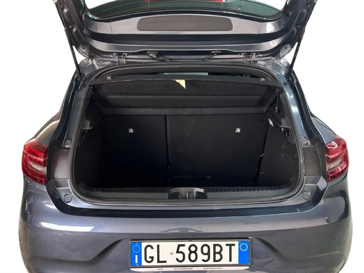 Renault Clio usata a Roma (10)