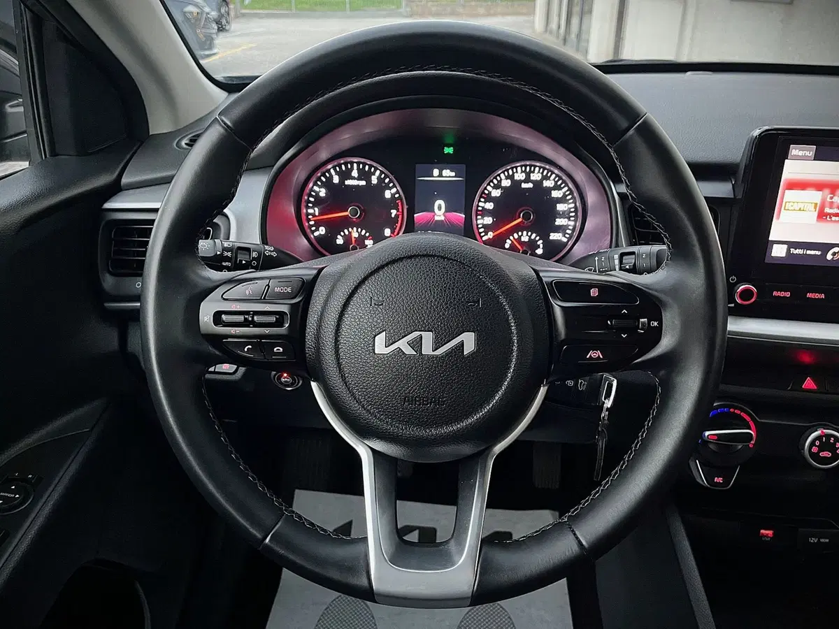 Kia Stonic usata a Ferrara (8)