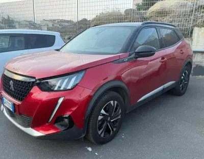 Peugeot 2008 BlueHDi 130 S&amp;S EAT8 GT Pack del 2022 usata a Belpasso