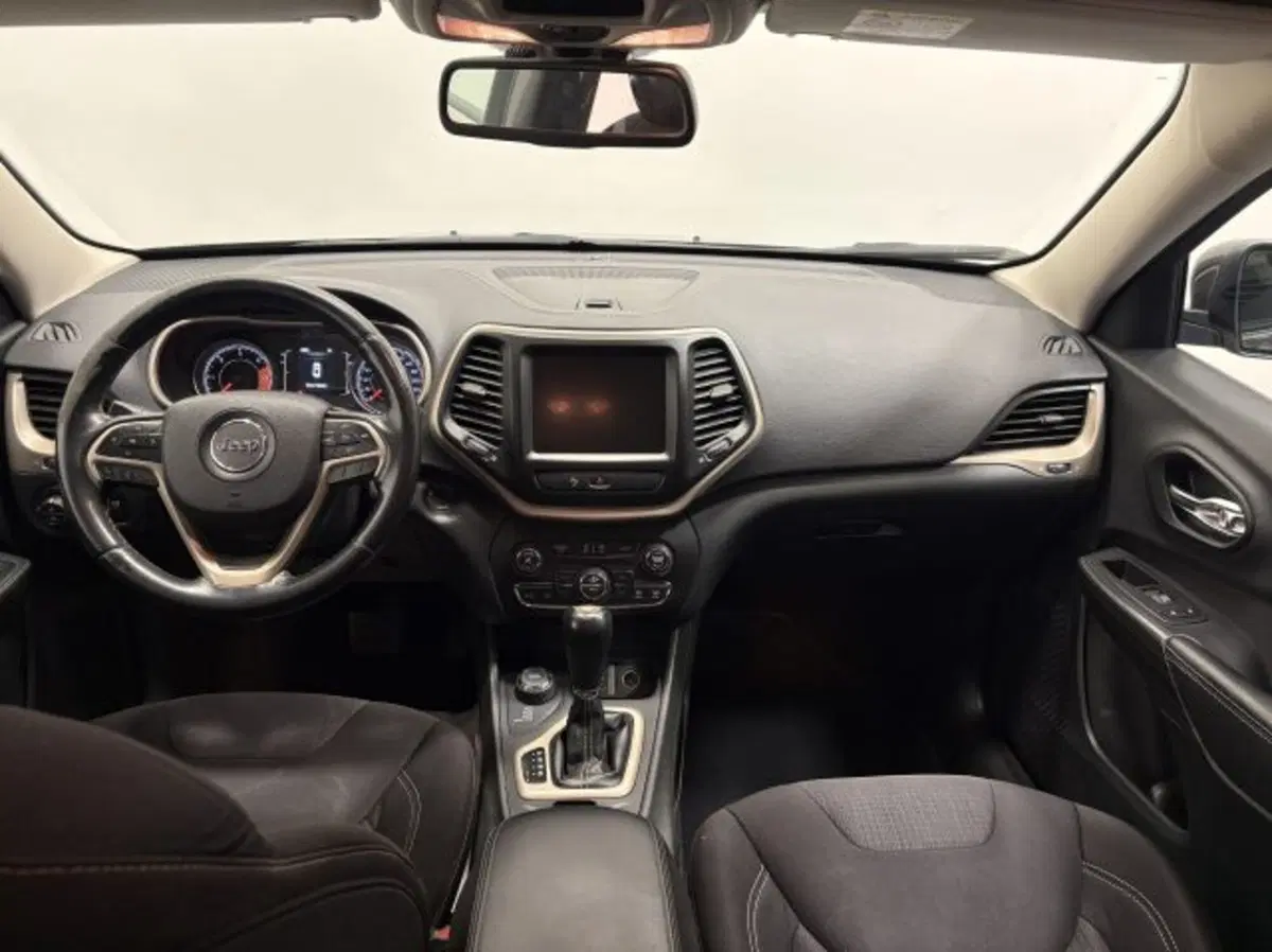 Jeep Cherokee usata a Treviso (5)
