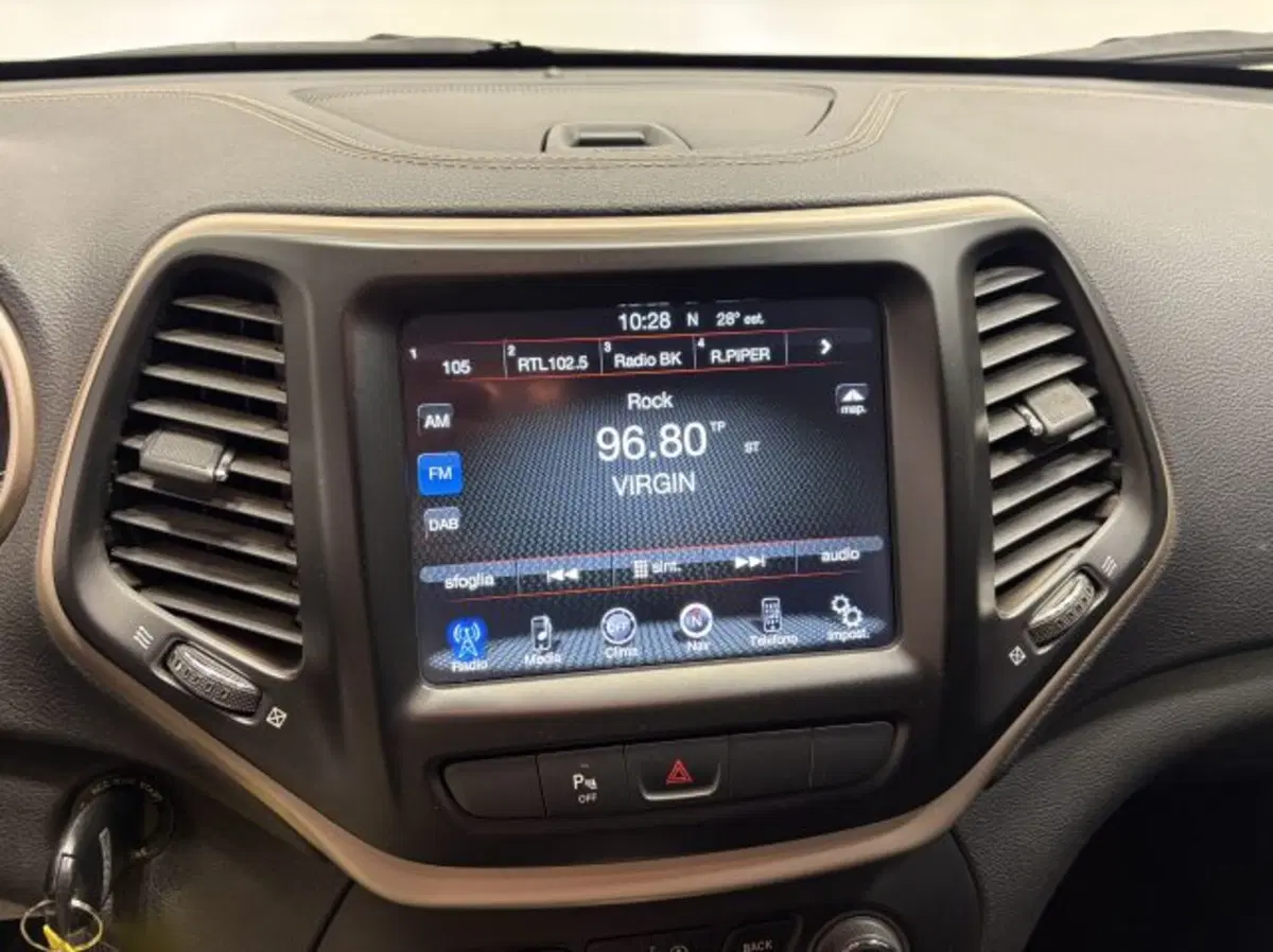 Jeep Cherokee usata a Treviso (8)