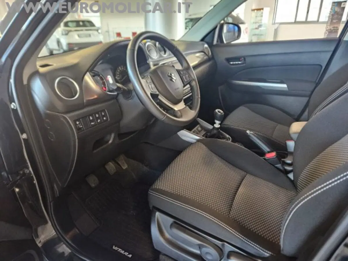 Suzuki Vitara nuova a Campobasso (6)