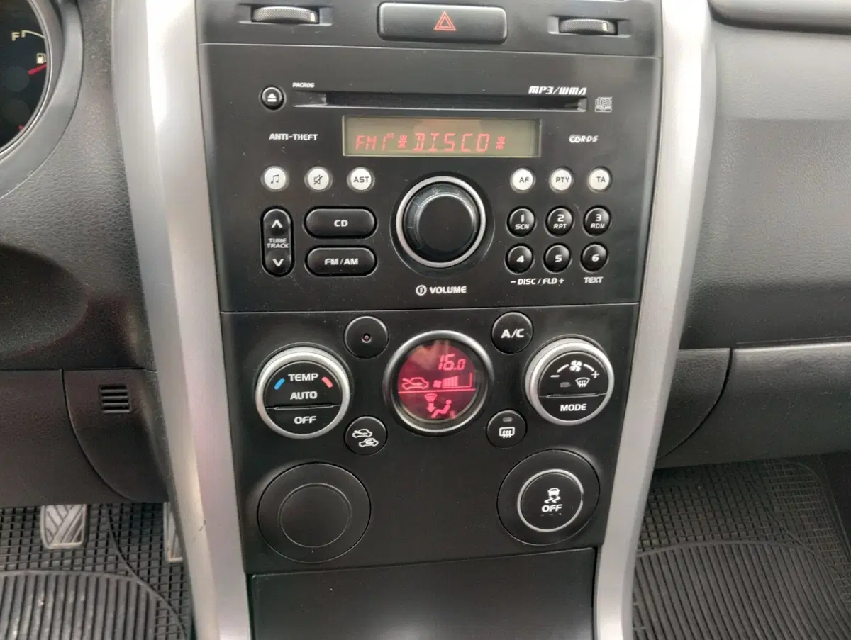 Suzuki Grand Vitara usata a Asti (11)
