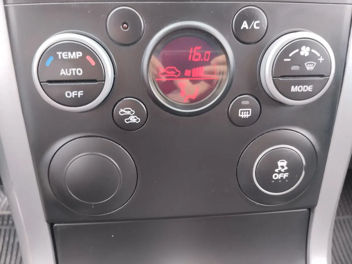 Suzuki Grand Vitara usata a Asti (13)