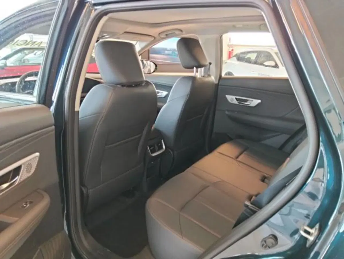Dongfeng Huge  nuova a Como (4)