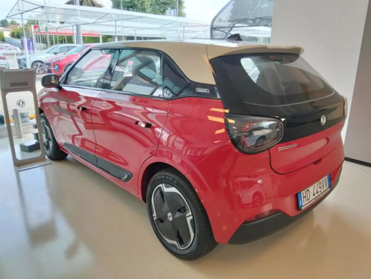 Dongfeng Box  nuova a Como (2)