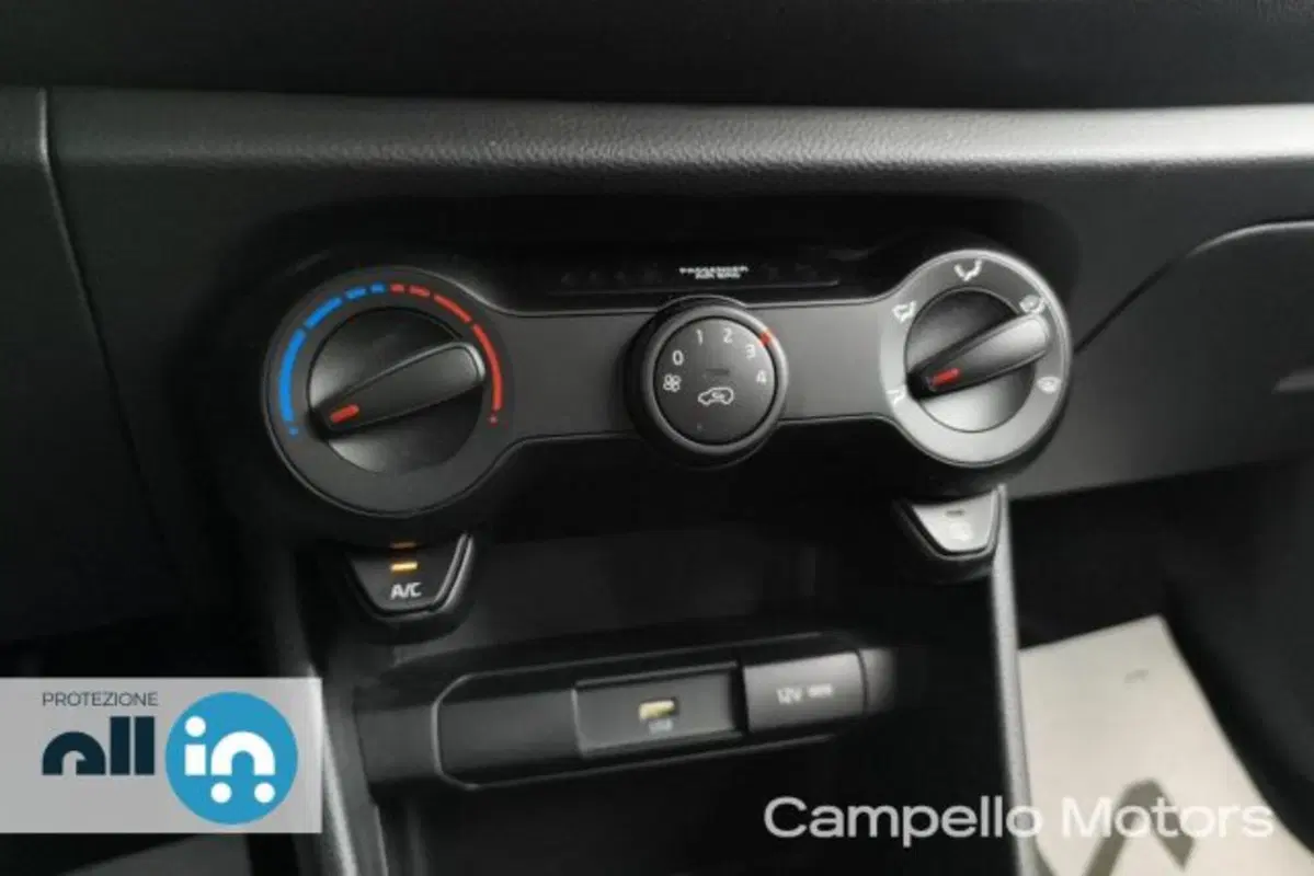 Kia Picanto usata a Venezia (12)