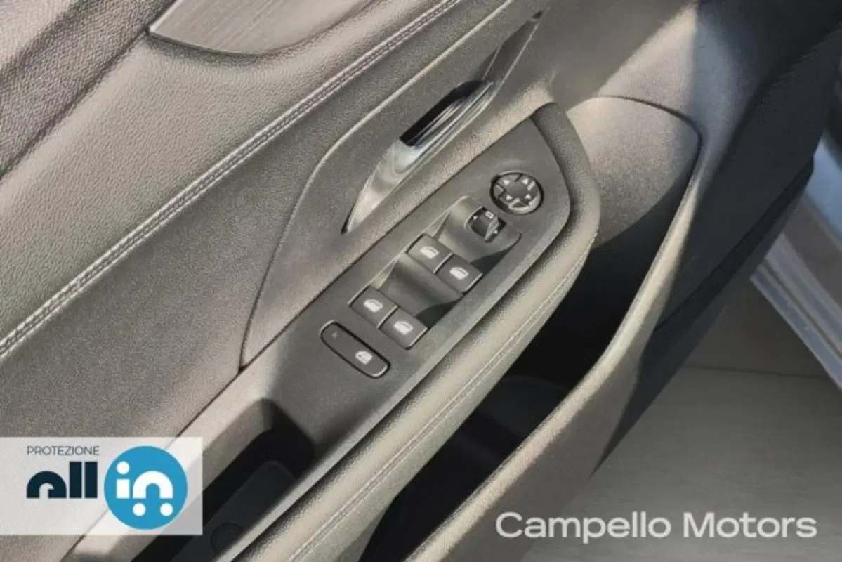 Opel Mokka nuova a Venezia (17)
