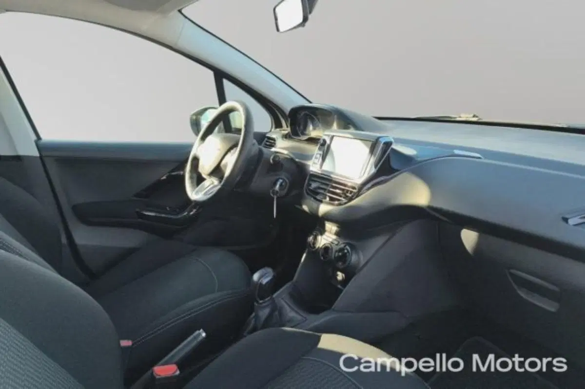 Peugeot 208 usata a Venezia (14)