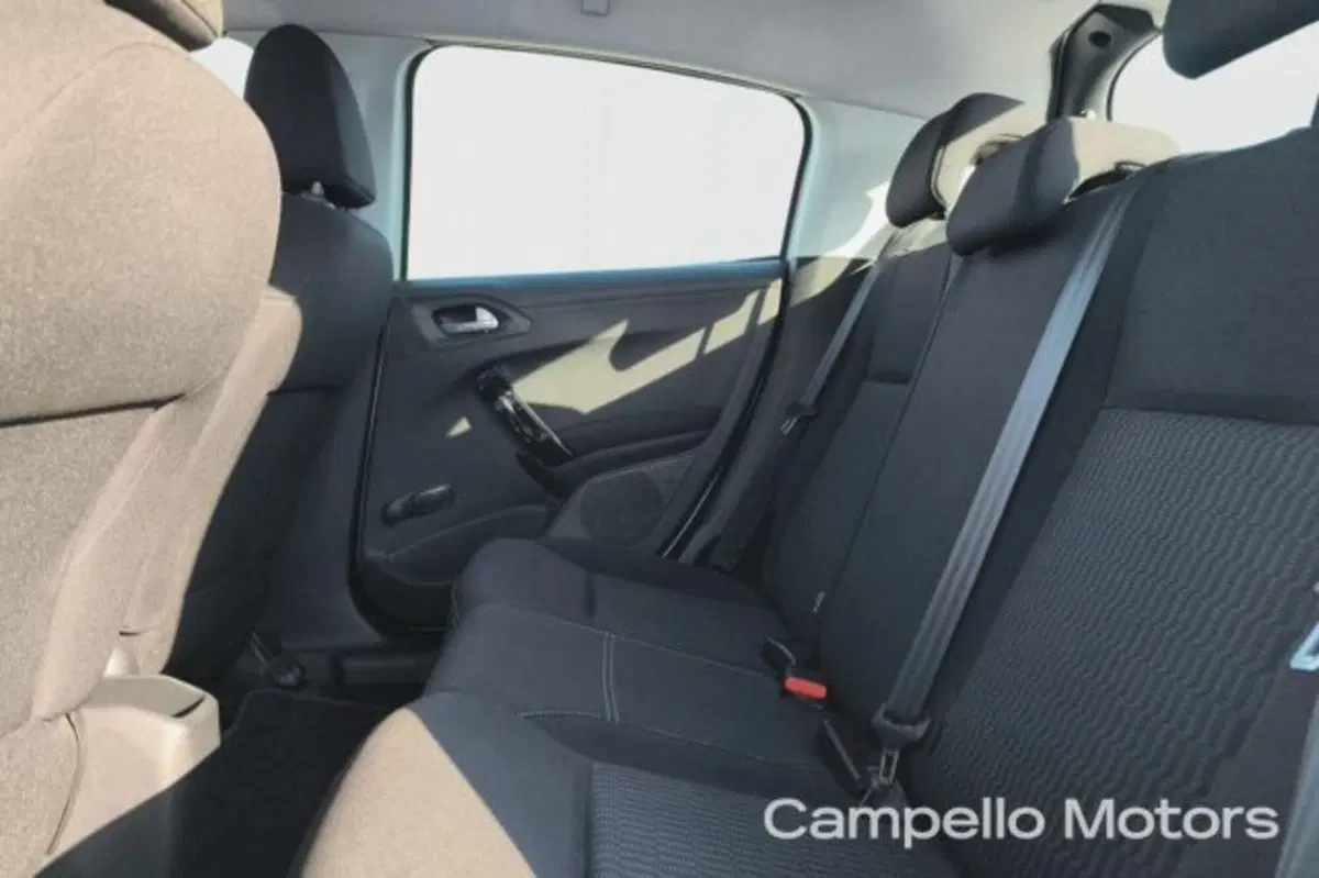Peugeot 208 usata a Venezia (6)