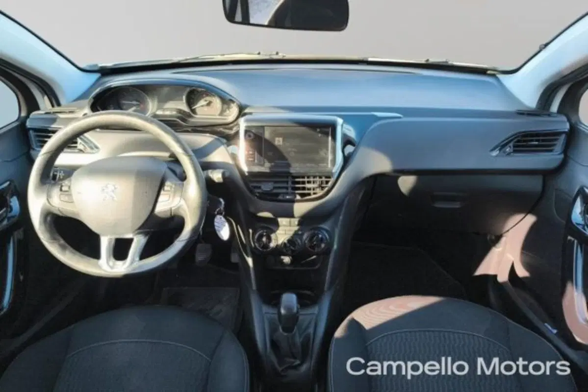 Peugeot 208 usata a Venezia (7)