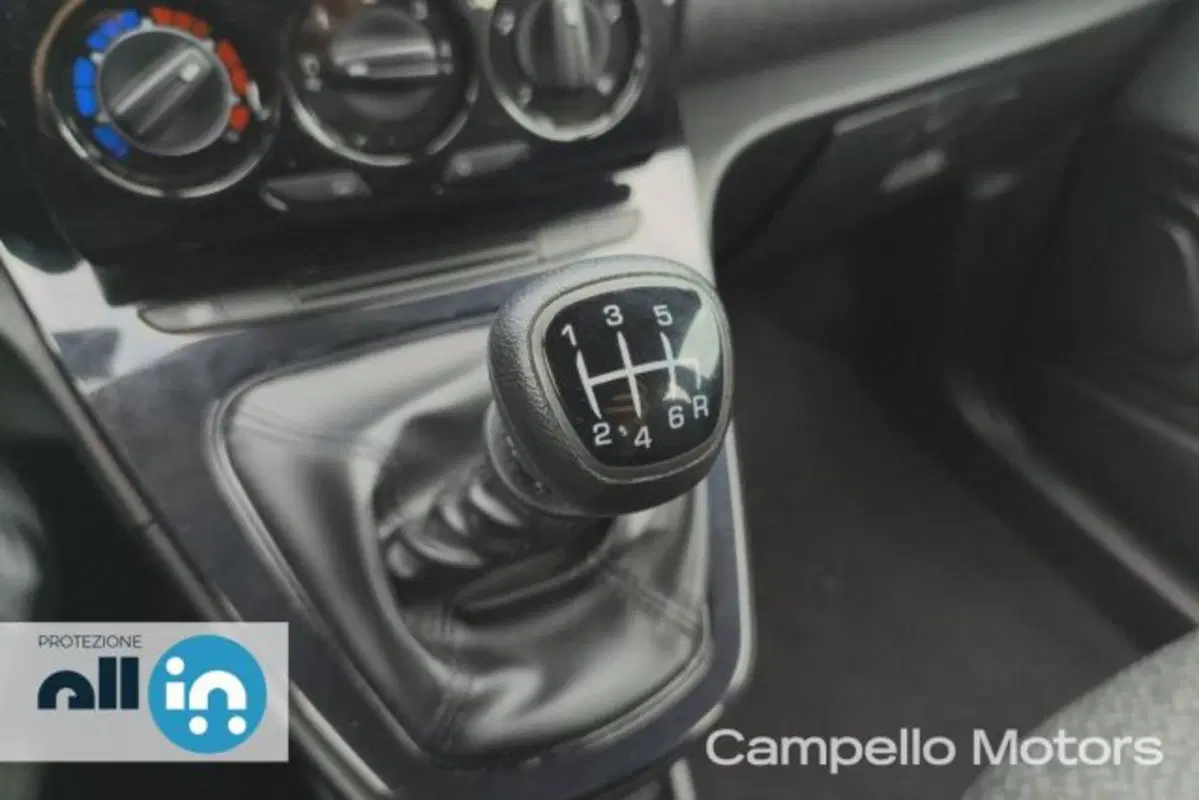 Lancia Ypsilon usata a Venezia (11)
