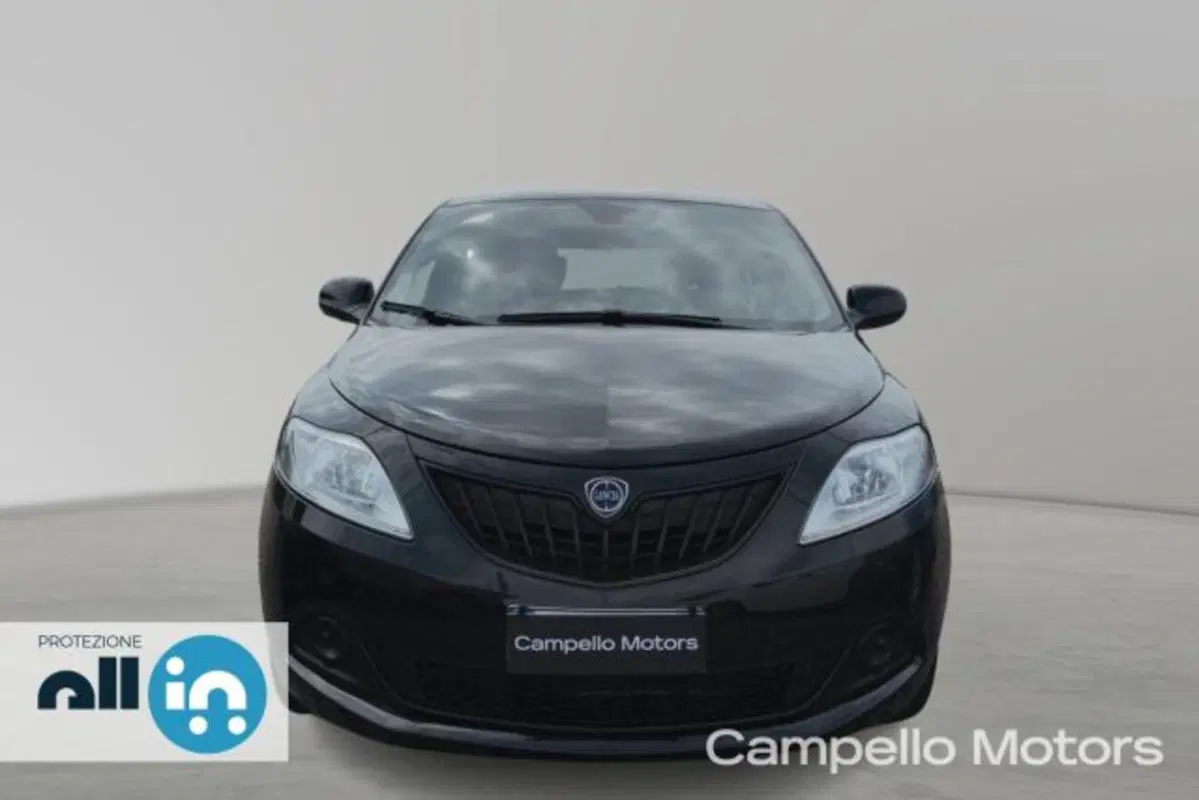 Lancia Ypsilon usata a Venezia (2)