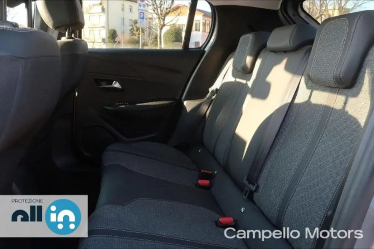 Peugeot 208 usata a Venezia (6)