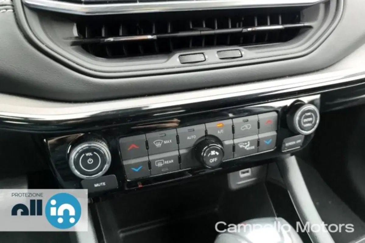 Jeep Compass usata a Venezia (13)