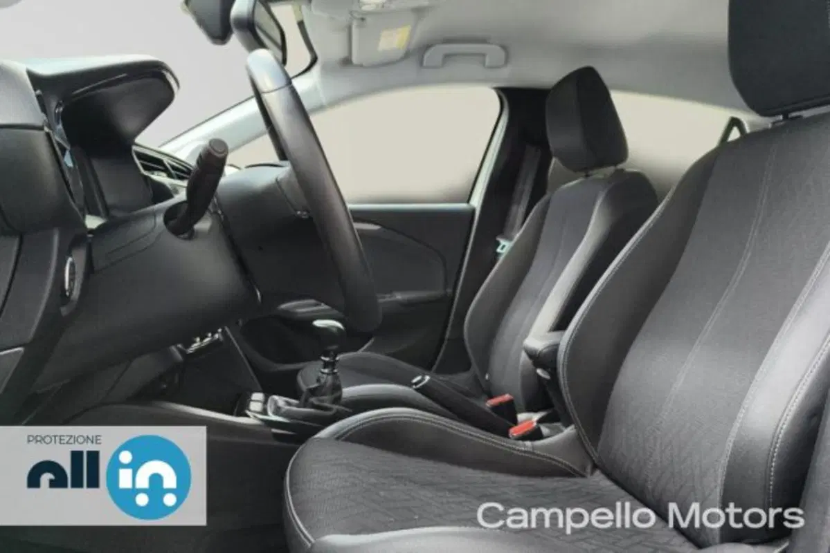 Opel Corsa usata a Venezia (5)