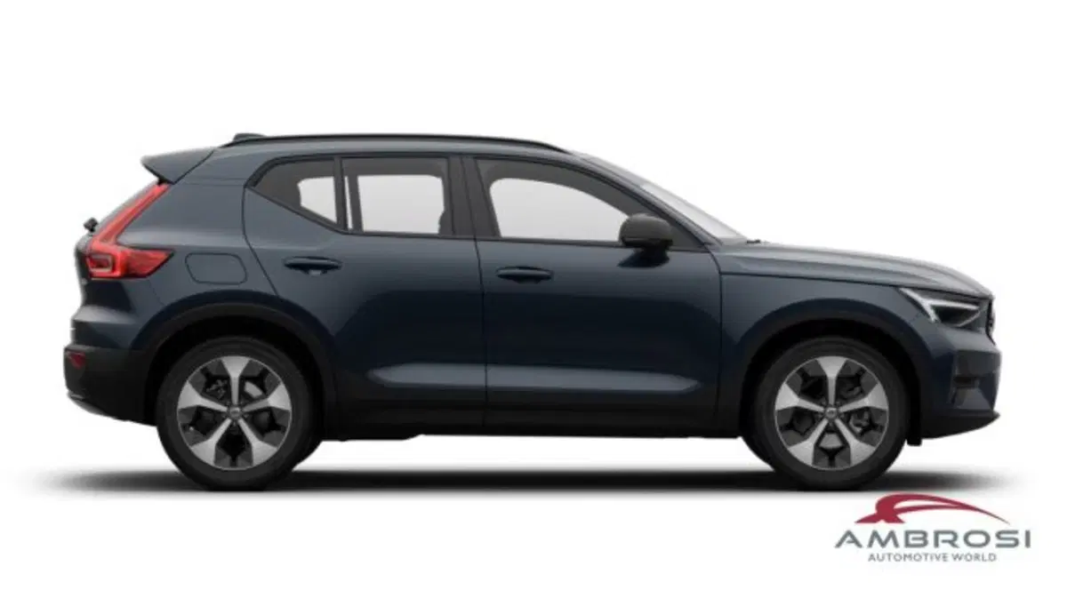 Volvo XC40 nuova a Perugia (6)