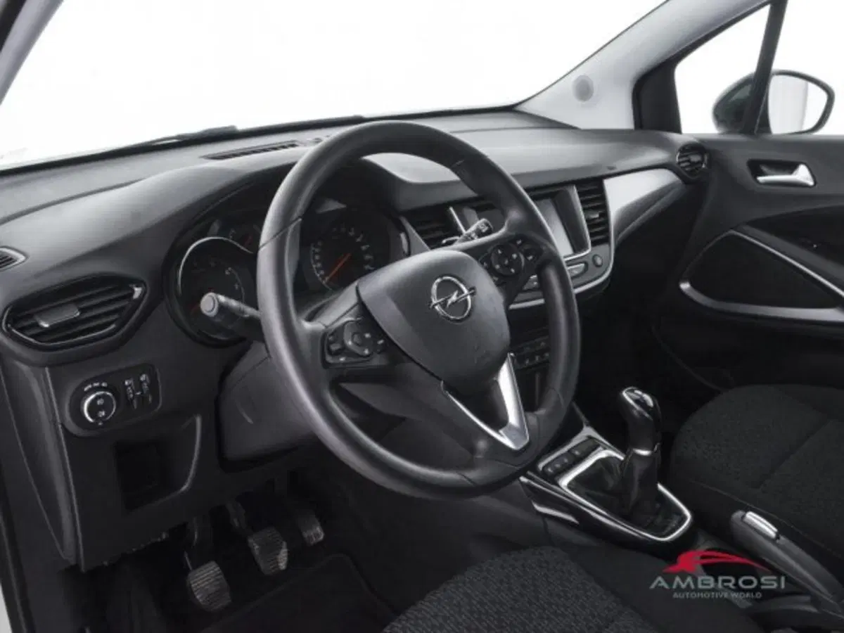 Opel Crossland X usata a Perugia (8)