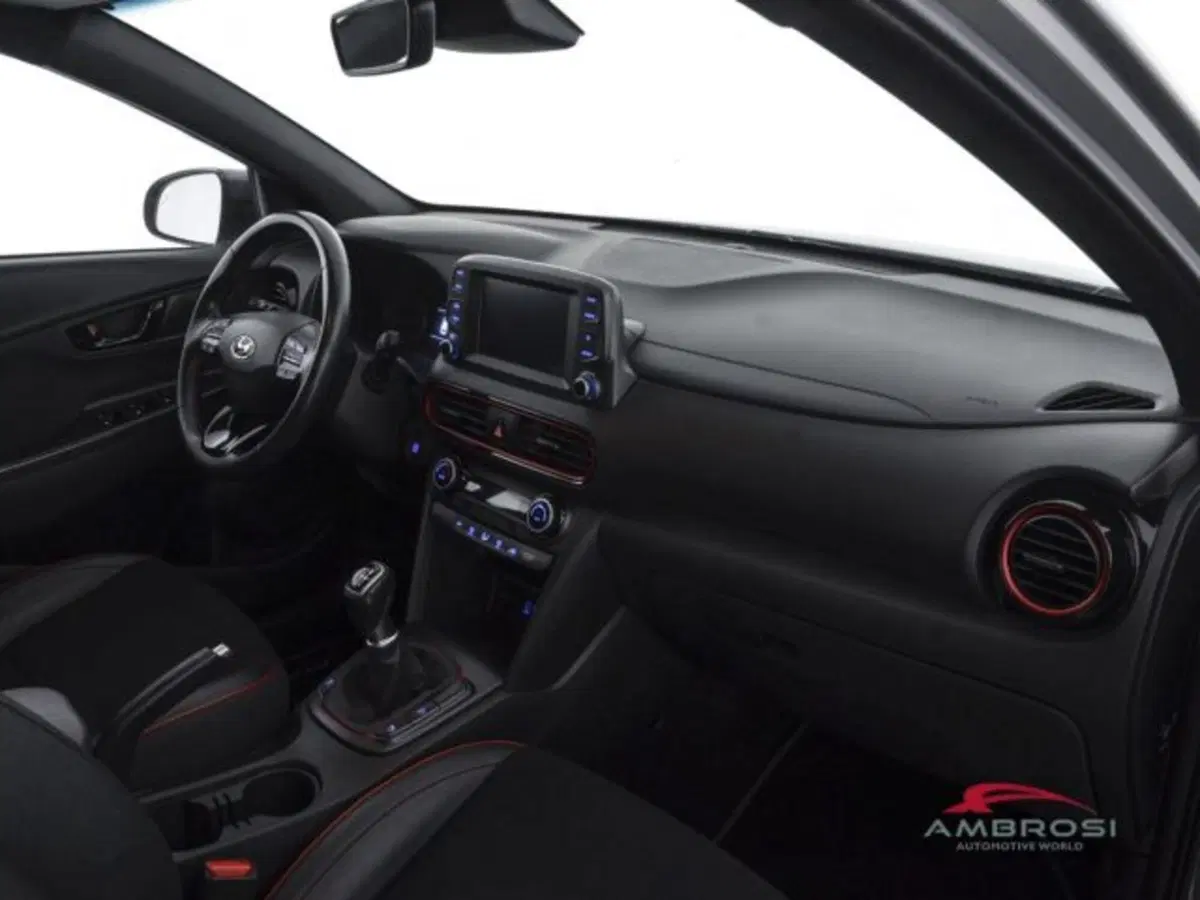 Hyundai Kona usata a Perugia (12)