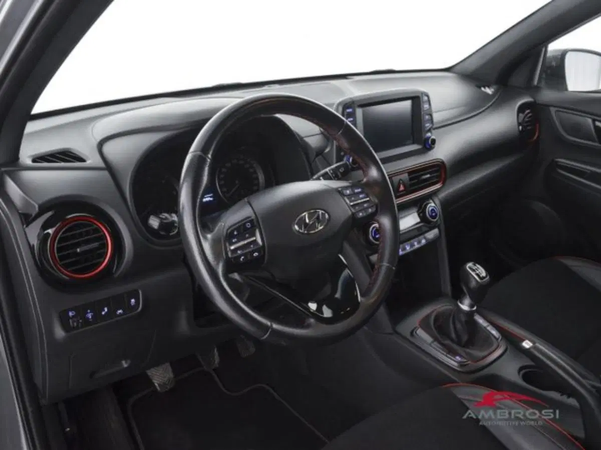 Hyundai Kona usata a Perugia (8)