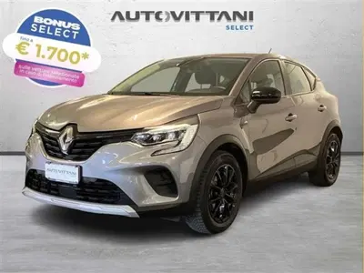 Renault Captur Full Hybrid E-Tech 145 CV Equilibre del 2023 usata a Como