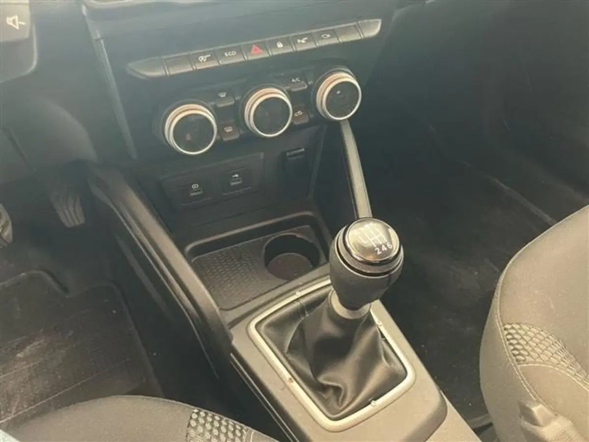 Dacia Duster usata a Como (19)