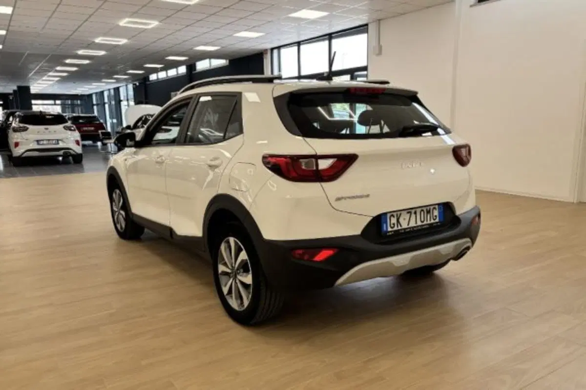 Kia Stonic usata a Latina (5)