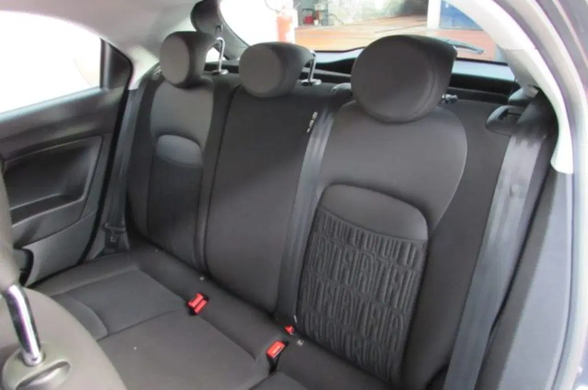 Fiat 500X usata a Milano (13)