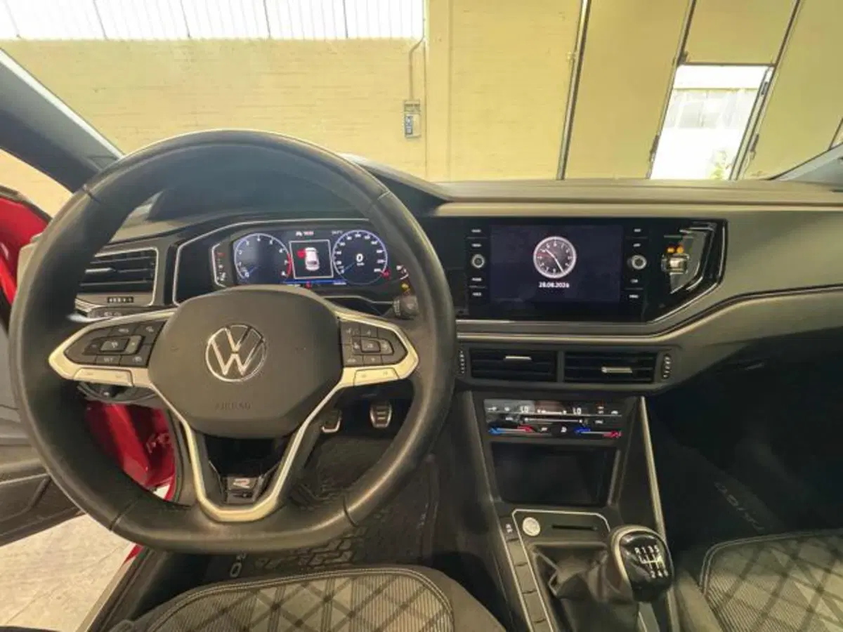 Volkswagen Taigo usata a Bologna (9)